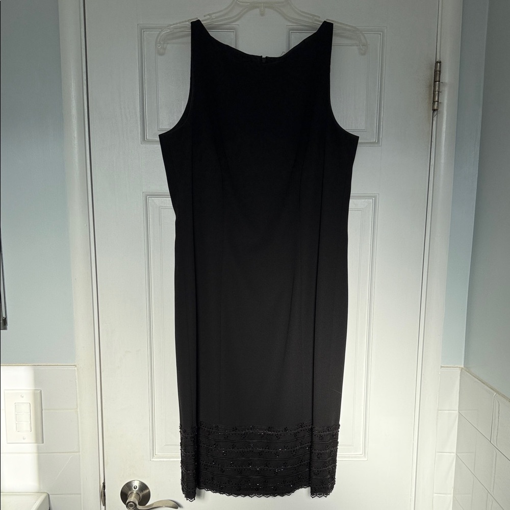 Classic Black Sleeveless Midi Dress